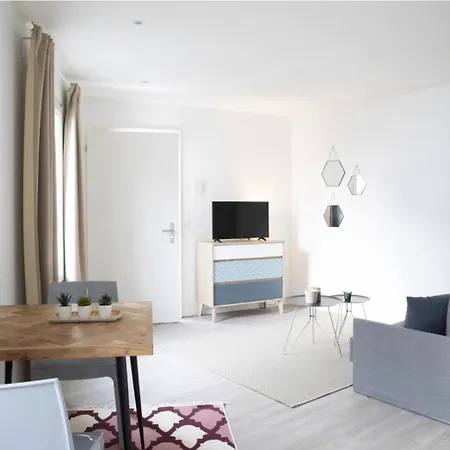 Modern Smart With Prime Center Location - Al9 Apartamento *